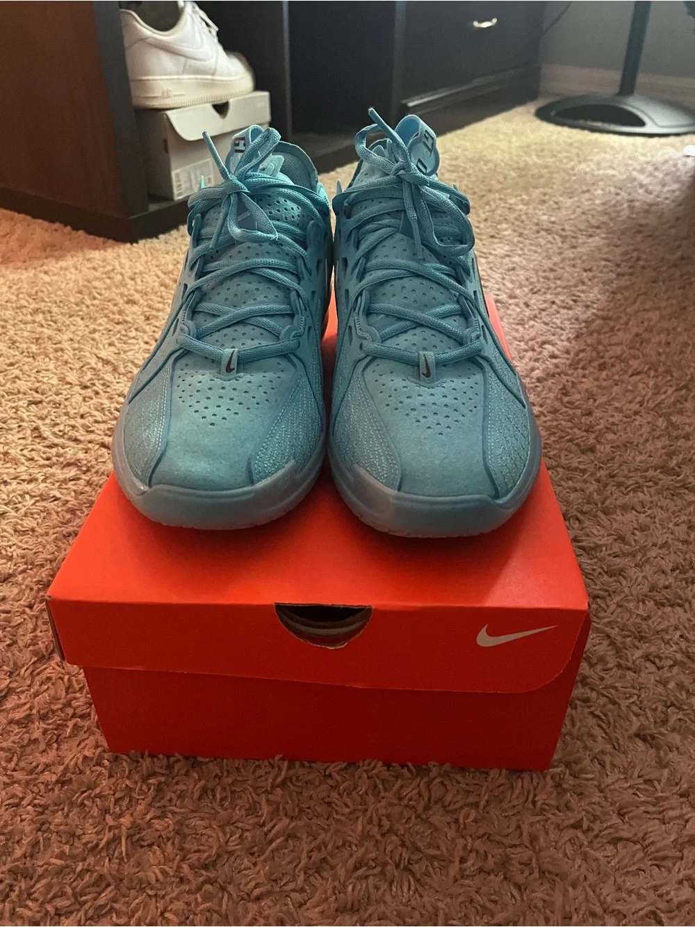 Nike GT cut 3 Furious blue men’s size 9.5 comes with replacement box